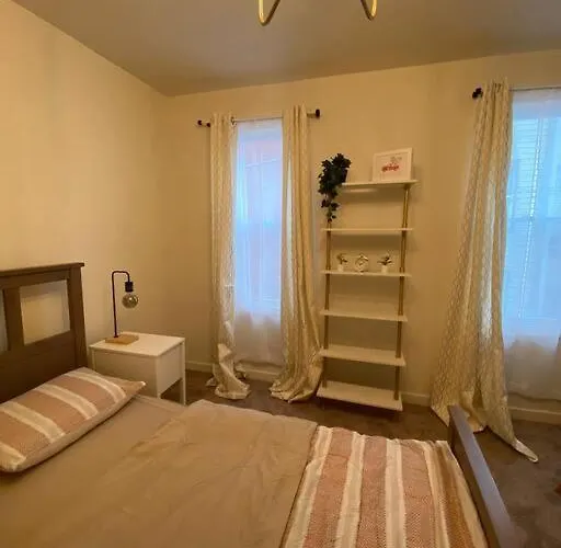 Desirable Lawrenceville Area * Pittsburgh